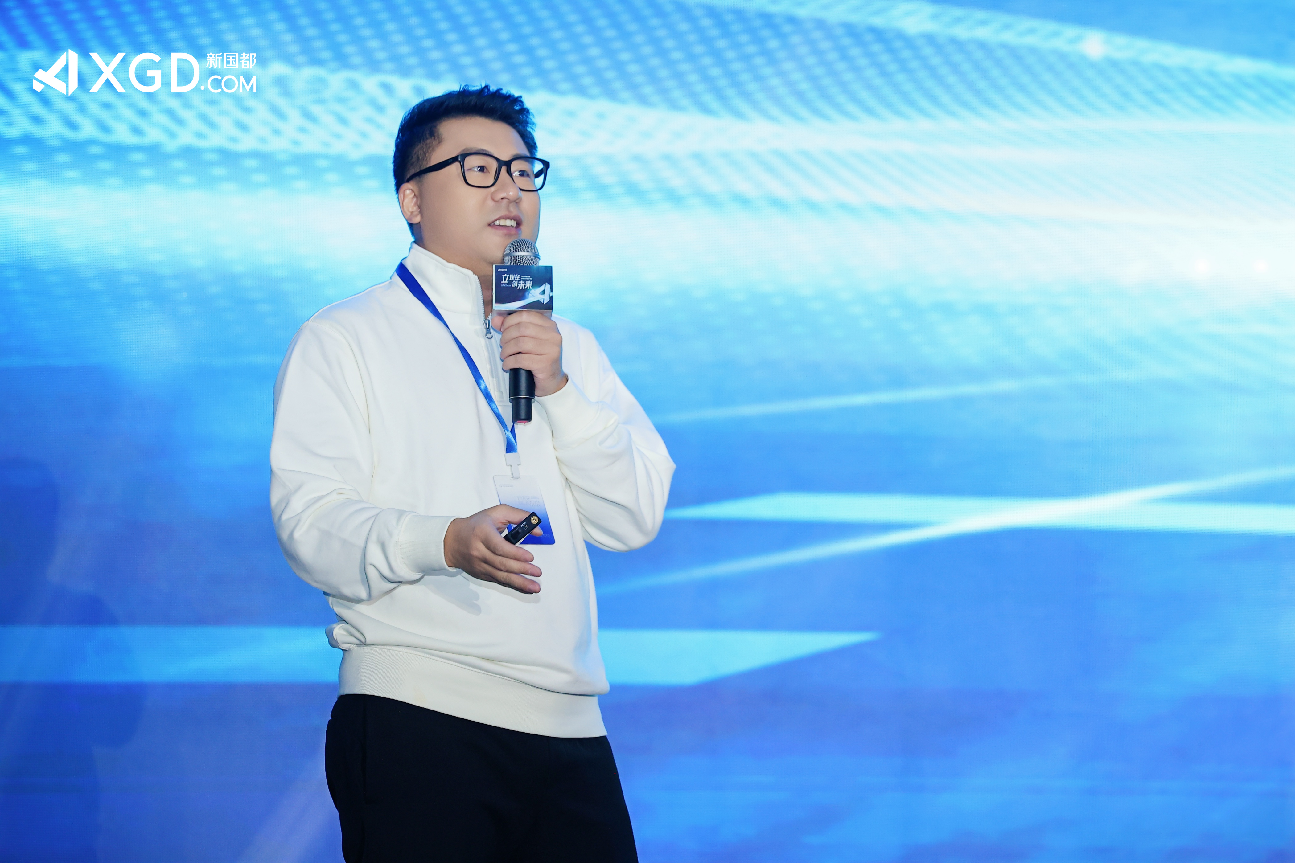 20241119151708_44139 Cmp(冠军)官网 - 西甲希洪竞技主赞助商